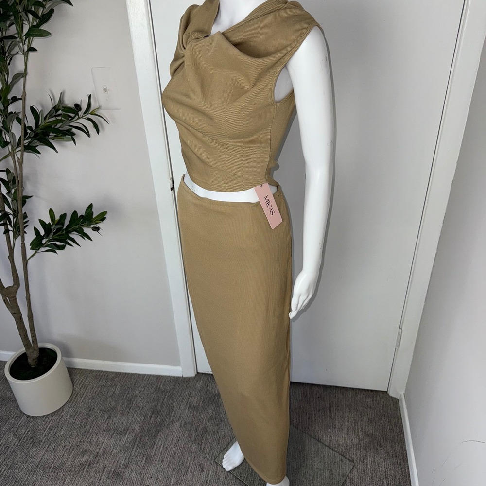 MICAS Ribbed Knit Two-Piece Set Sleeveless Crop Top‎ Maxi Skirt Size M